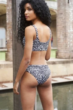 Lunalae Ava Eco Top - Black Leopard