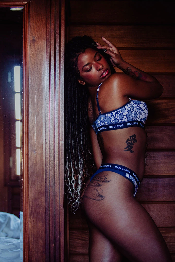 Rolling Alpha Balconette Top - Viola All Pole Wear