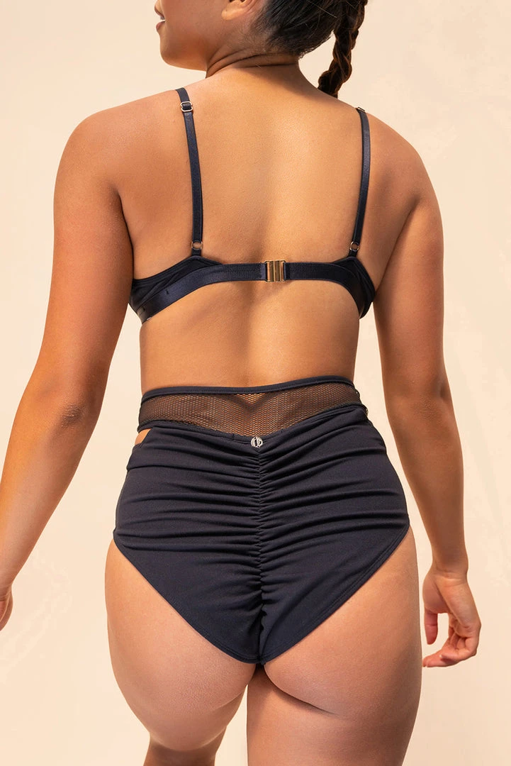 Lunalae Daisy Top - Recycled Black Plus Size Pole Wear
