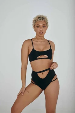 Creatures Of XIX The Hills Raree Top - Ribbed Black All Pole Wear