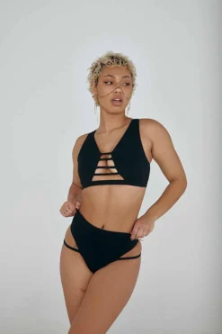 All Pole Wear Creatures Of XIX The Valley Top - Ribbed Black