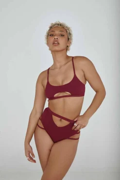 Creatures Of XIX The Hills Raree Top - Ribbed Plum All Pole Wear