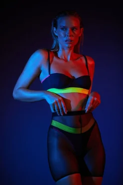 All Pole Wear Rolling Bumper Shorts - Mesh Black