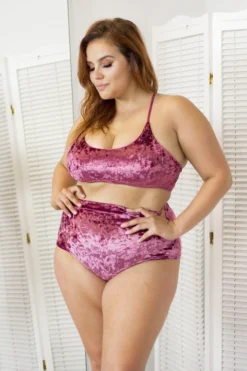 Lunalae Delphine Shorts - Rose Velvet