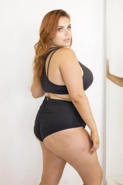 Lunalae Jaded Top - Black All Pole Wear