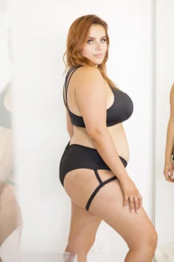 Most Loved Lunalae Lure You Low-Rise Garter Shorts - Black