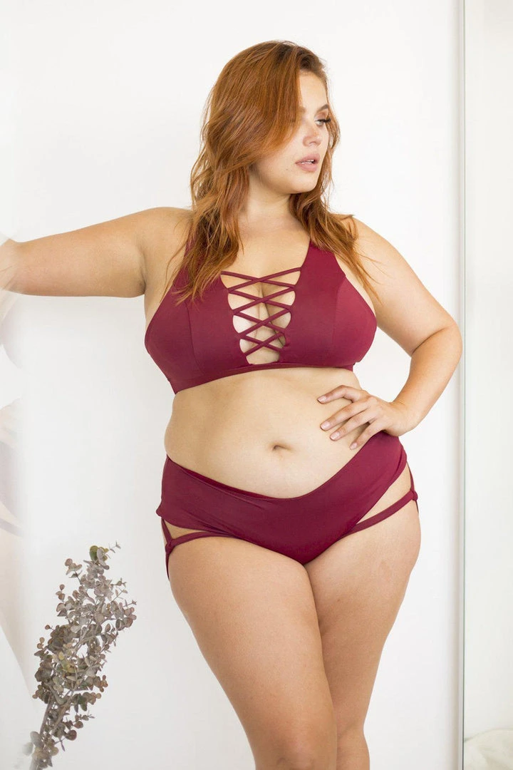 Lunalae Lure You Low-Rise Garter Shorts - Wine All Pole Wear