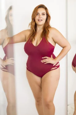 All Pole Wear Lunalae Yoncé Bodysuit - Wine