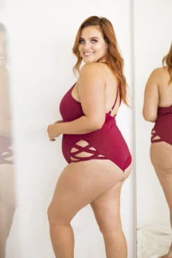 All Pole Wear Lunalae Yoncé Bodysuit - Wine