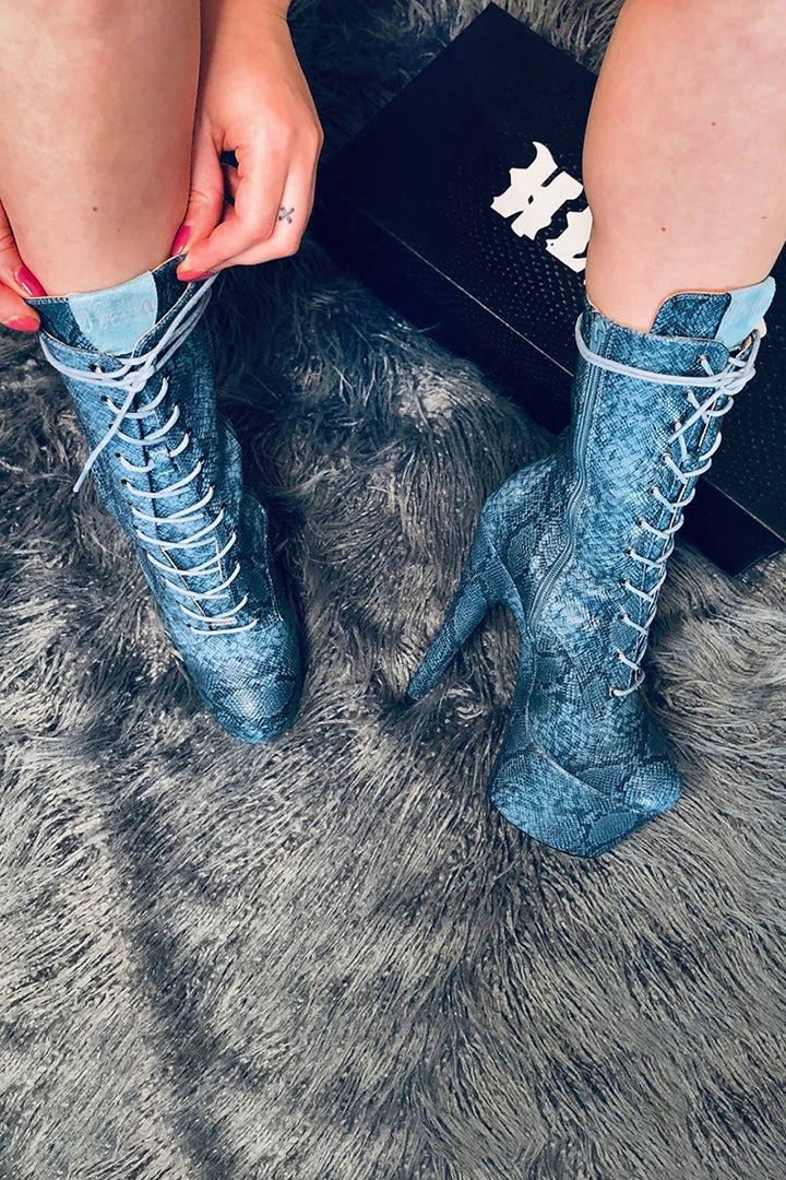 Hella Heels Anaconda Boots - 7inch