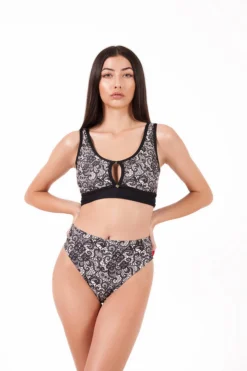 Pole Addict Land Top - Lace All Pole Wear