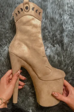 Hella Heels Ride'em 8inch Boots - Desert