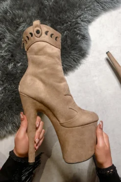 Hella Heels Ride 'em 8inch Boots - Desert