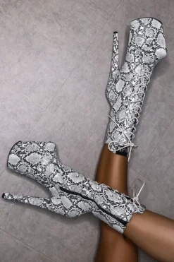 Hella Heels Mamba Boots - 8inch Shoes