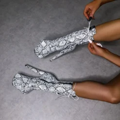 Hella Heels Mamba Boots - 8inch Shoes