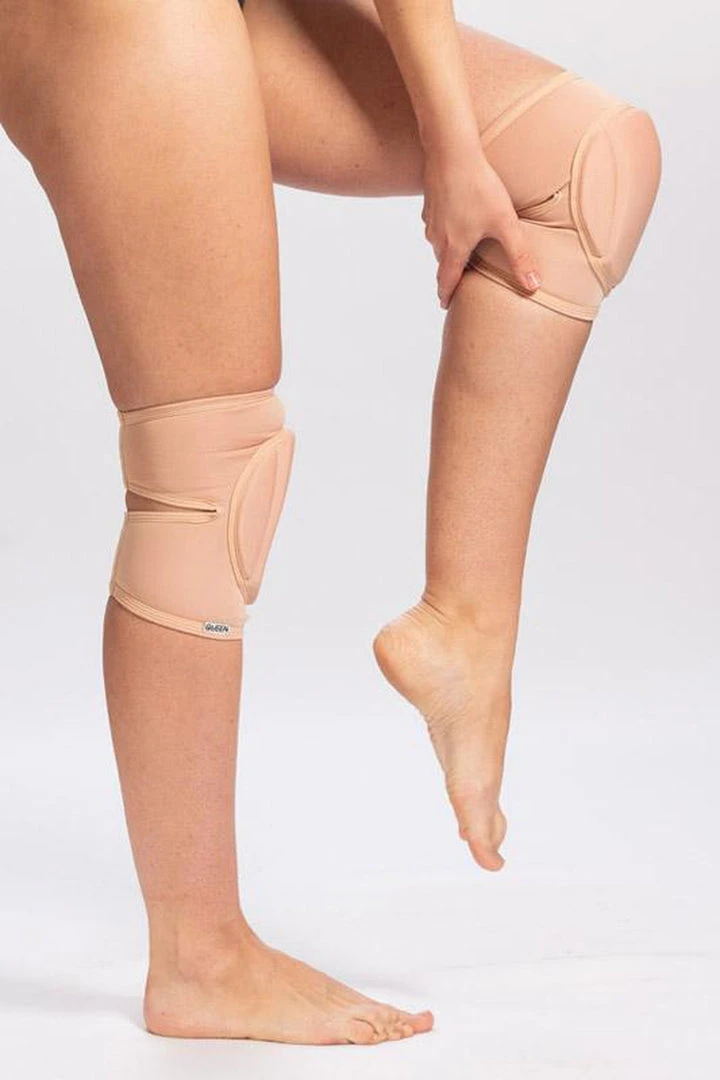 Queen Accessories Queen Kneepads - Latte