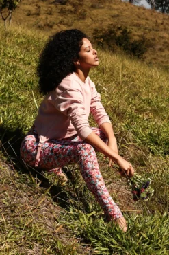 Rolling Garter Sweatshirt - Rosé