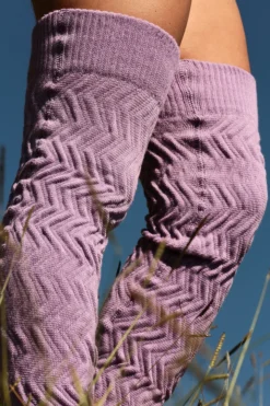 Rolling Cable Knit Thigh High Leg Warmers With Stirrups - Lavender Accessories