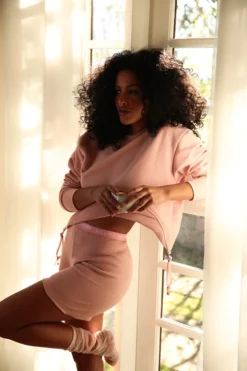 Rolling Garter Sweatshirt - Rosé