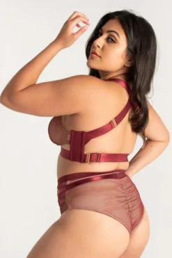 New In Tatiana Activewear Yuki Shorts - Burgundy Mesh