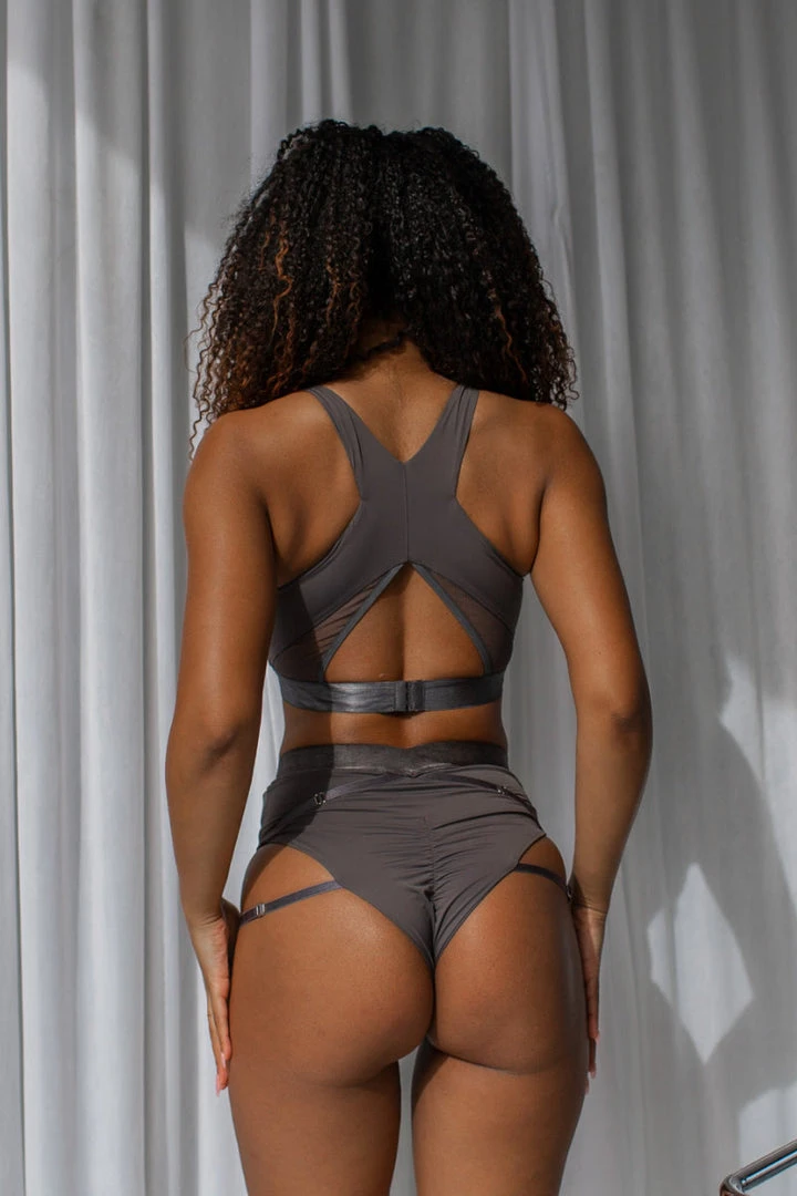 New In Tatiana Activewear Perla Top - Charcoal