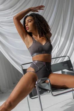 New In Tatiana Activewear Perla Top - Charcoal