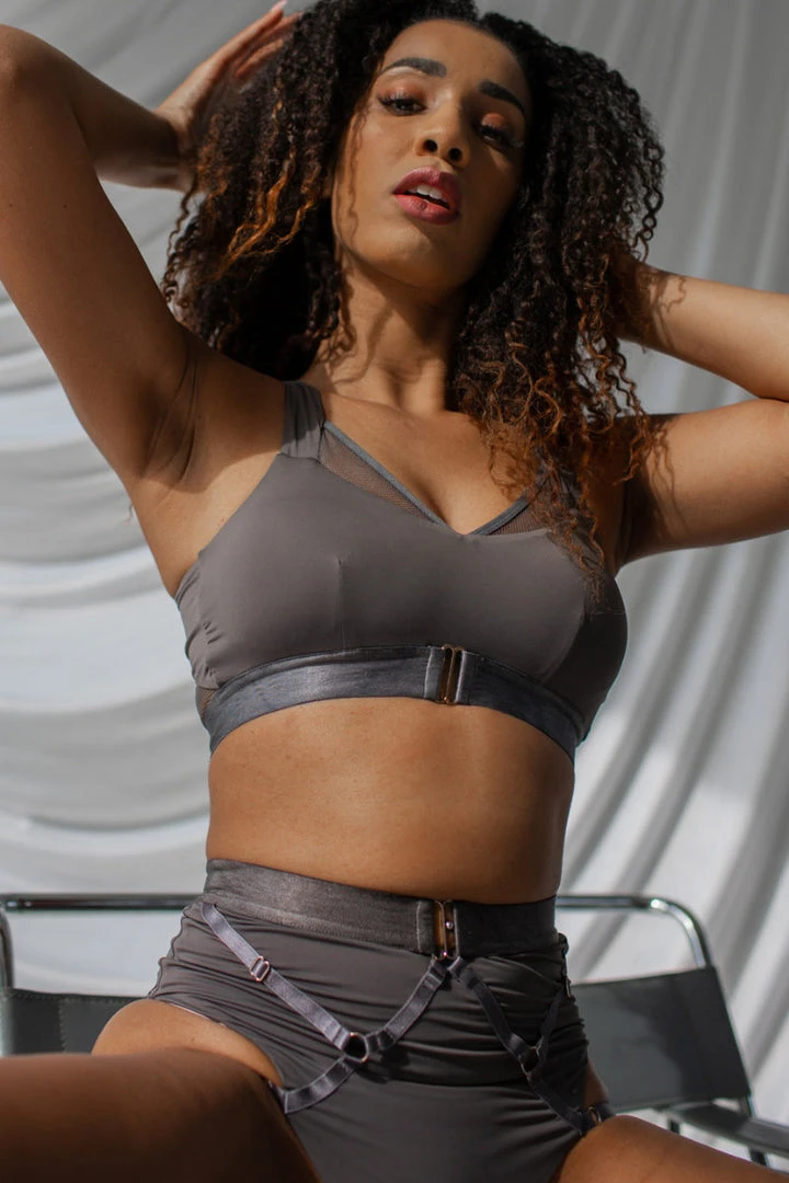 New In Tatiana Activewear Perla Top - Charcoal