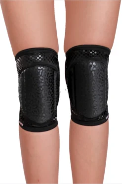 Queen Accessories Queen Grippy Kneepads - Wild Black