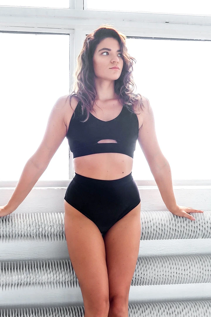 REV ACTIV Gap Top - Black Velvet