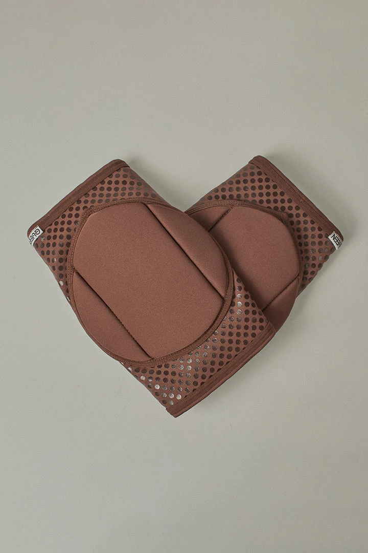 Queen Accessories Queen Grippy Kneepads - Cacao Plus Size Pole Wear