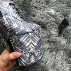 Hella Heels Classique Shoe Protector - Clear (Black Back)