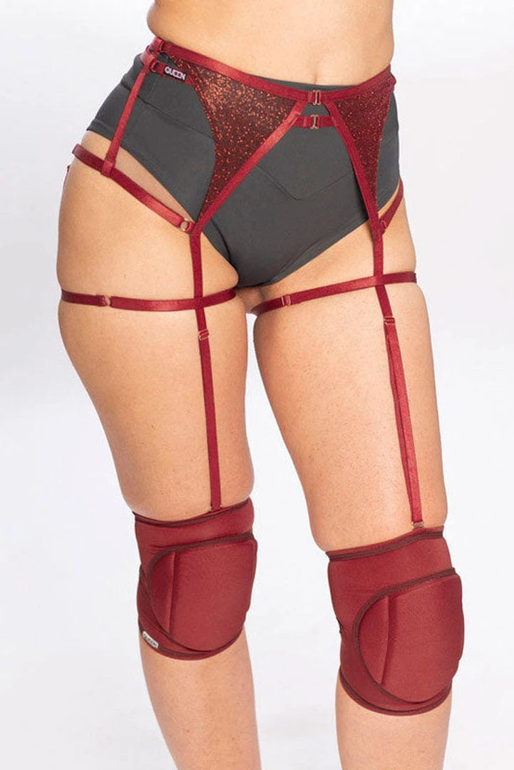 Queen Accessories Queen Kneepads - Cherry