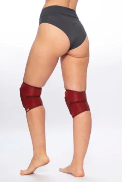Queen Accessories Queen Kneepads - Cherry