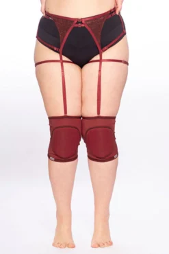 Queen Accessories Queen Garter Belt - Cherry Shine