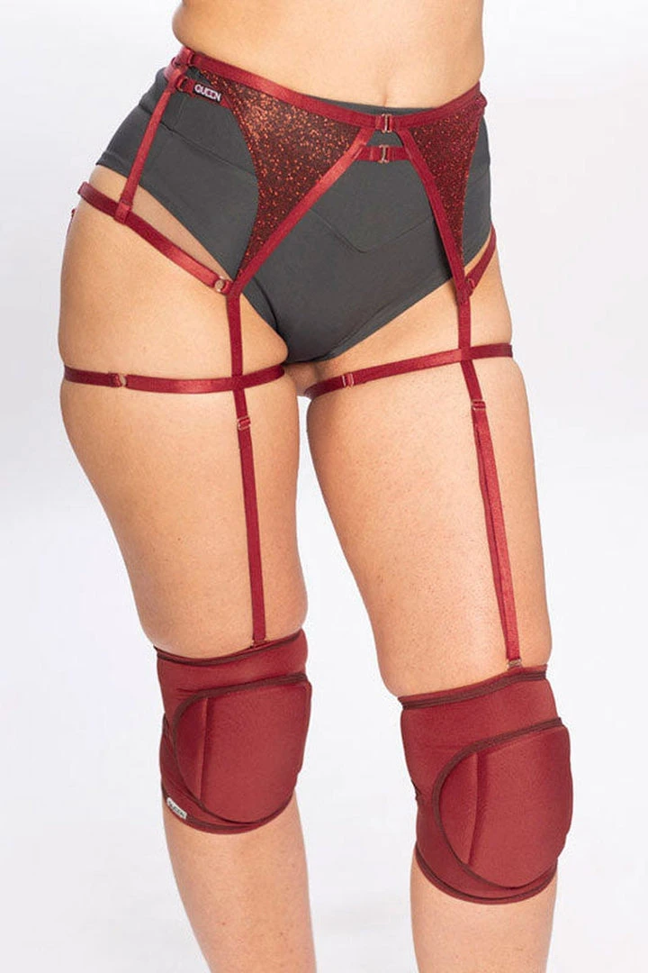 Queen Accessories Queen Garter Belt - Cherry Shine